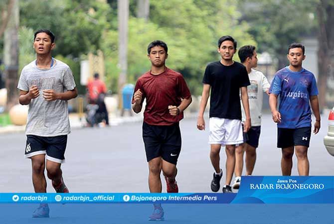 Meski Kasus Turun, Tetap Waspada Klaster Keluarga