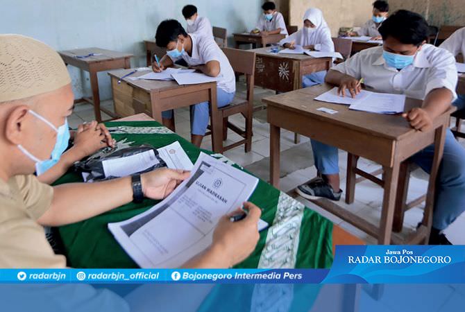 5.597 Guru Madrasah Bergaji Rp 500 Ribu