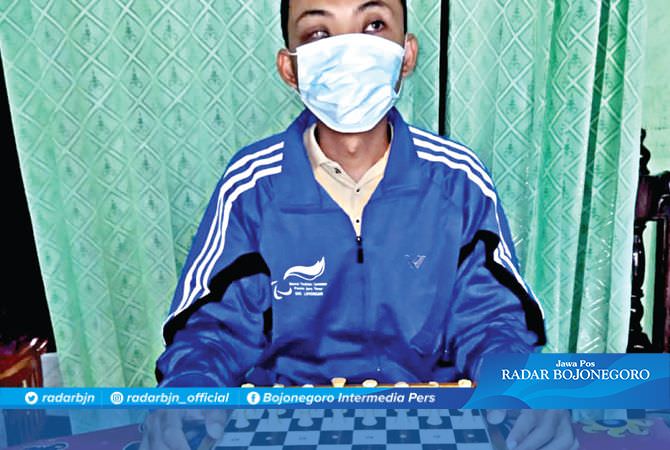 Ahmad Zahroni, Pecatur Disabilitas Nasional Asal Paciran