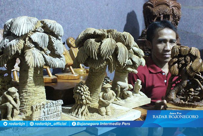 Manfaatkan Limbah Akar Kayu untuk Berseni