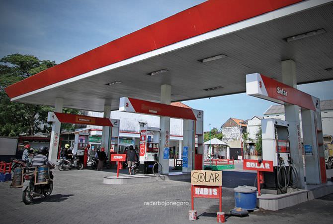 SPBU Lamongan Kehabisan Solar