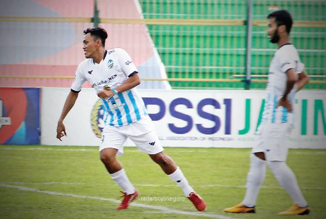 Menang Tanpa Berkeringat