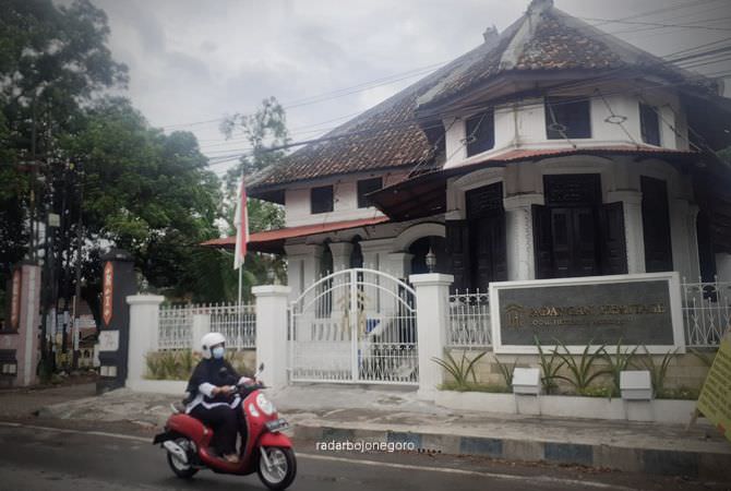 Menanti Koleksi Benda Bersejarah di Museum Padangan