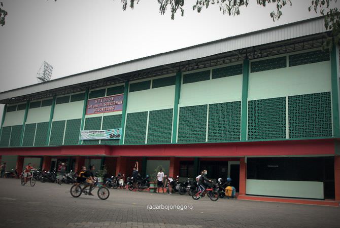 Namanya Diabadikan sebagai Stadion