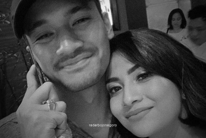 Vanessa-Bibi Dimakamkan di Jakarta, Tangis Pecah saat Jenaazah Datang