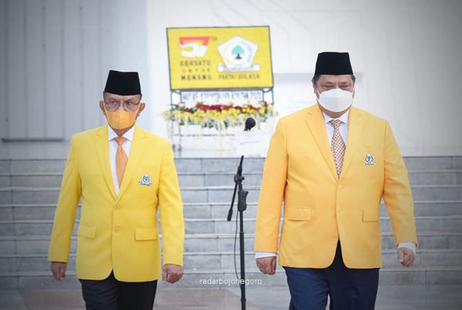 Ziarah Makan Pahlawan Kalibata, Airlangga Hartarto Ajak Kader