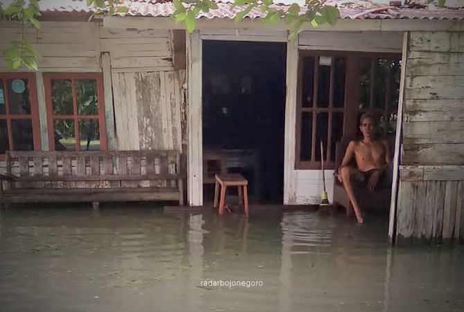 Butuh Tanggul Tangani Banjir Permukiman TPK Sukorejo