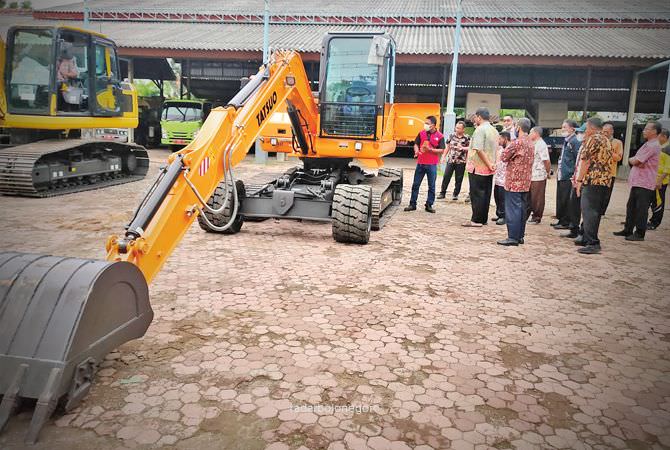 Datangkan Alat Berat Baru, Percepat Penanganan Banjir