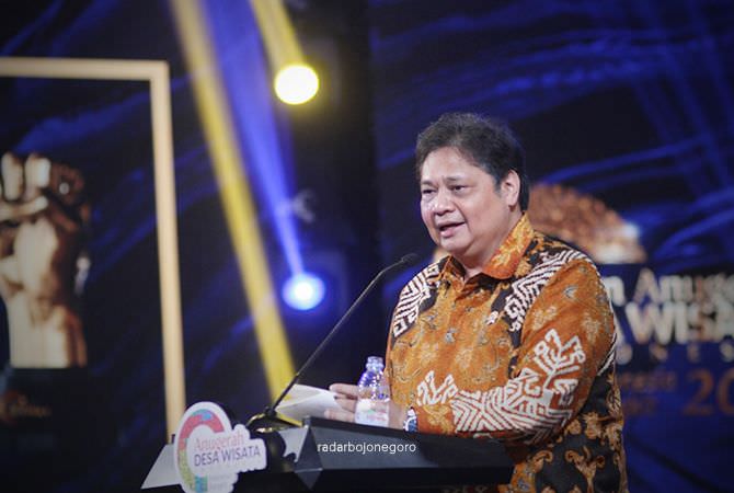 Pembangunan Kepariwisataan Melalui Pengembangan Desa Wisata