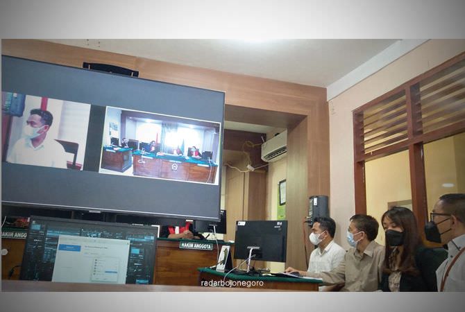 Pertamina Mangkir pada Sidang Perdana