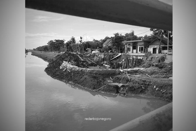 Proyek Rumah Pompa Banjir Bojonegoro Terancam Molor