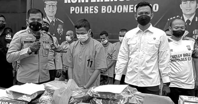 CURANMOR: Kasus dugaan pencurian mobil dinas bupati sudah di meja hijau, JPU bakal hadirkan para saksi di pengadilan.(M.NURCHOLIS/RDR.BJN)