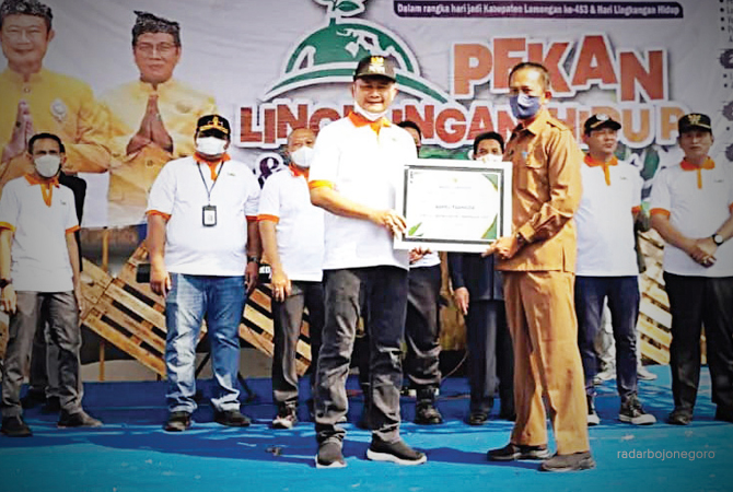 PARTISIPASI: Seluruh OPD hingga sekretariat DPRD Lamongan turut berpartisipasi dalam menggerakkan lingkungan bersih melalui program Jeding Resik OPD. (Istimewa For RDR.LMG)