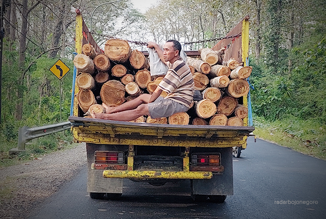 (LUKMAN HAKIM/RDR.BLORA)