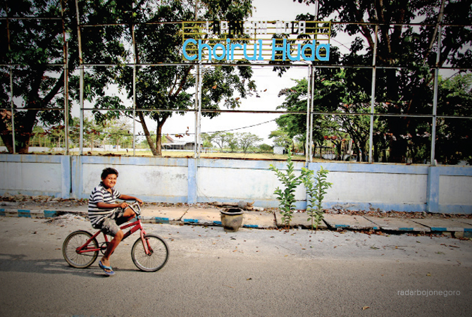 TAK ADA ANGGARAN KHUSUS: Potret Lapangan Choirul Huda yang digunakan berlatih PFA. (ANJAR DWI PRADIPTA/RDR.LMG)
