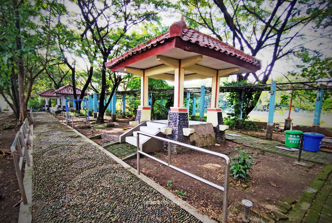 ADA PROGRAM PAVINGISASI: Kawasan telaga Bandung yang diharapkan mampu menarik minat pengunjung. (ANJAR DWI PRADIPTA/RDR.LMG)