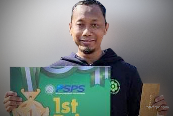 PRESTASI: Slamet Supriyadi, pria asli Desa/Kecamatan Bubulan terima beasiswa S-2 di Korsel dan sabet juara satu pidato Bahasa Korea. (Istimewa For RDR.BJN)