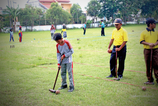 PEMBINAAN: Kejuaraan La Woodball One menjadi salah satu ajang yang bertujuan untuk mencetak atlet-atlet woodball Lamongan yang potensial. (Istimewa For RDR.LMG)
