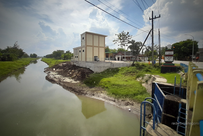 UJUNG TIMUR KOTA: Desa Semanding berada di sisi timur Kecamatan Kota. Desa ini memiliki potensi adanya pintu air menuju Bengawan Solo. (BHAGAS DANI PURWOKO/RDR.BJN)