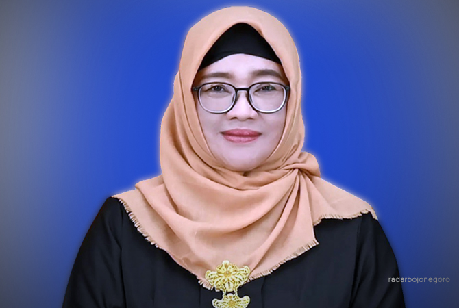 Tri Erni Hudaya, Kepala SMKN Trucuk (ISTIMEWA FOR RDR.BJN)