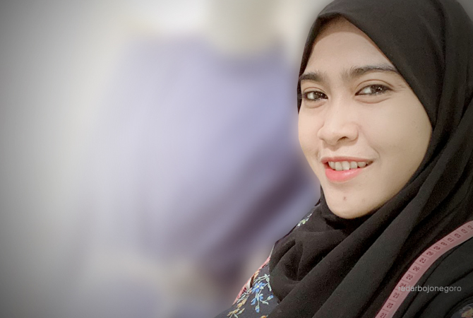 Neny Mamlaatul Hikmah (ISTIMEWA FOR RDR.LMG)