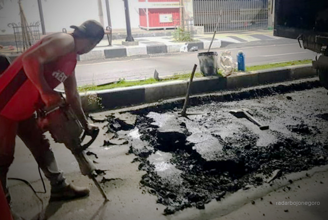 (ISTIMEWA FOR RDR.BJN)