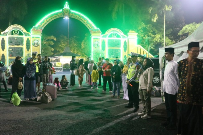 MELEPAS RINDU : Para anggota Kopra Blora saat acara halala bi halal tahun lalu. (IST/RDR.BJN)