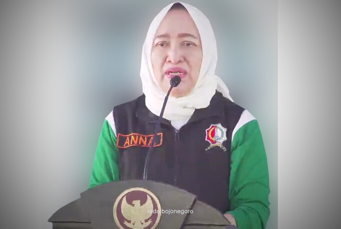 MOTIVASI: Bupati Anna Mu