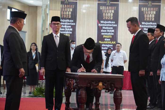 Istimewa