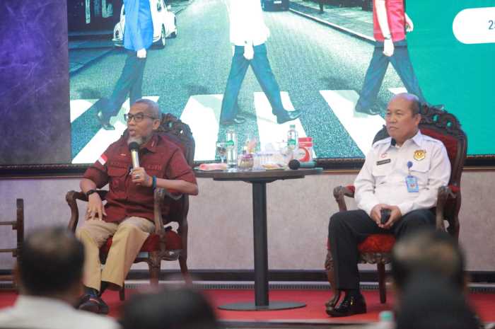 Inspektur Jenderal Razilu memberikan penguatan Gerbang Transisi pada pegawai di Kemenkumham Jateng, Rabu (26/7).