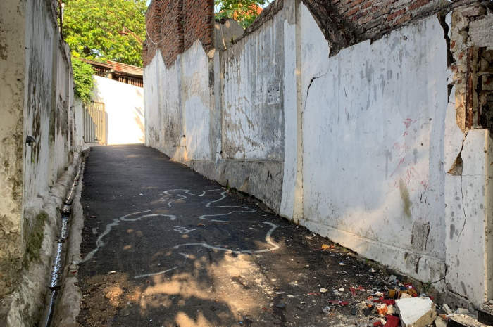 Lokasi kecelakaan di Jalan Sriwijaya bekas olah TKP kepolisian, Tegalsari, Kecamatan Candisari.