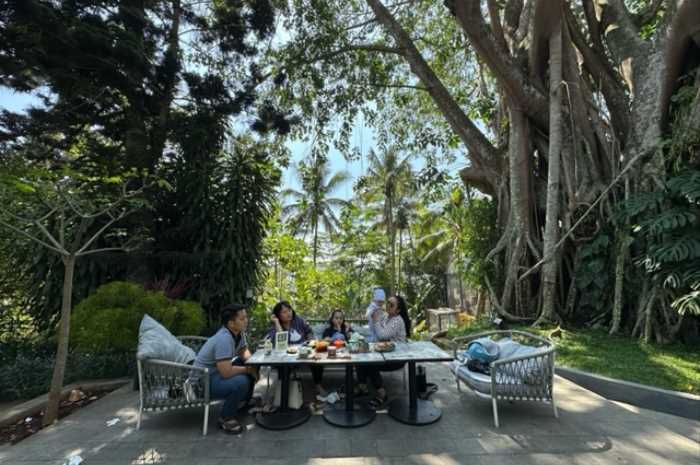 Suasana sejuk di Tjipto Coffee & Roastery di kawasan Bedono, Kecamatan Jambu, Kabupaten Semarang.