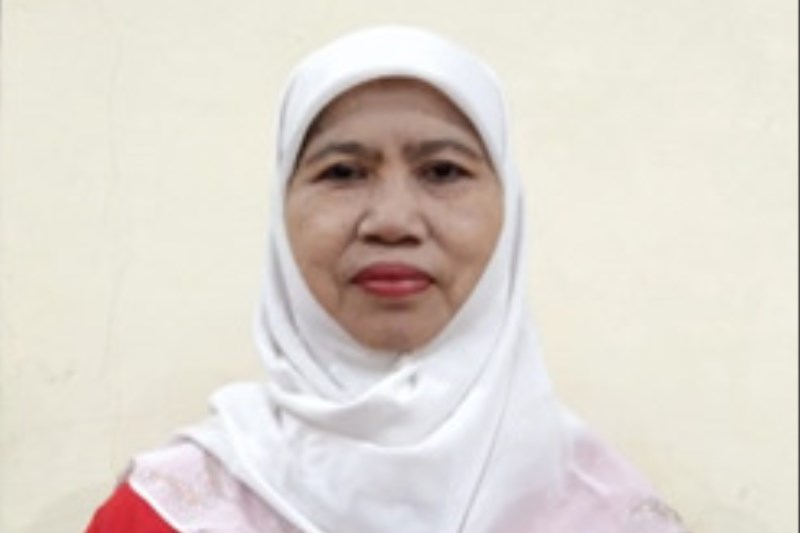 Dra. SRI PUJI RAHAYU, M.Si