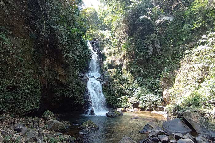 Air terjun Sekar Langit di wilayah Grabag, Kabupaten Magelang menyimpan kisah misteri.