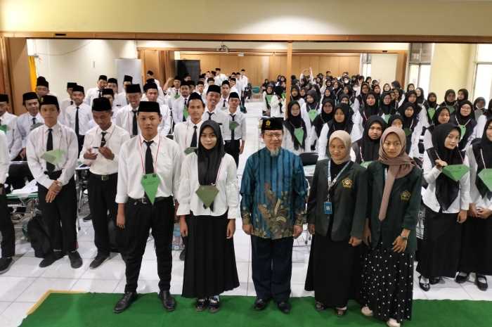 Suasana pembukaan Fakultair FAI UNISSULA 2023 di Gedung Al-Ghazali FAI, Senin (11/9).