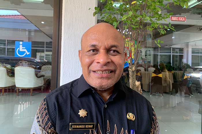 Kepala Disdikbud Kendal Ferinando Rad Bonay.