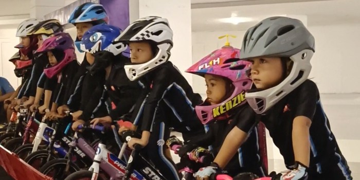 KOMPETISI SEPEDA : Grage City Mall memfasilitasi kompetisi yang diusung oleh Komunitas Push Bike Cirebon dengan menyulap area indoor menjadi arena kompetisi push bike.