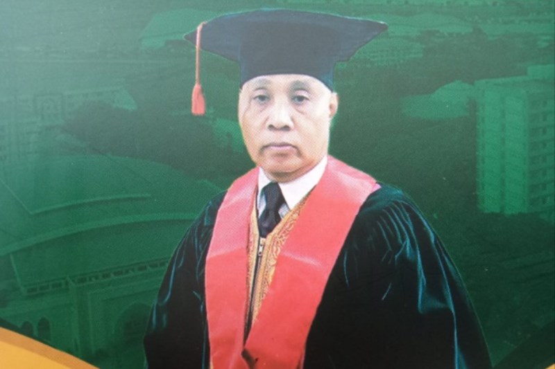 Komisaris Utama  BPR Arto Moro, Prof. Dr H. Subyakto, SH, MH, MM. (IST)