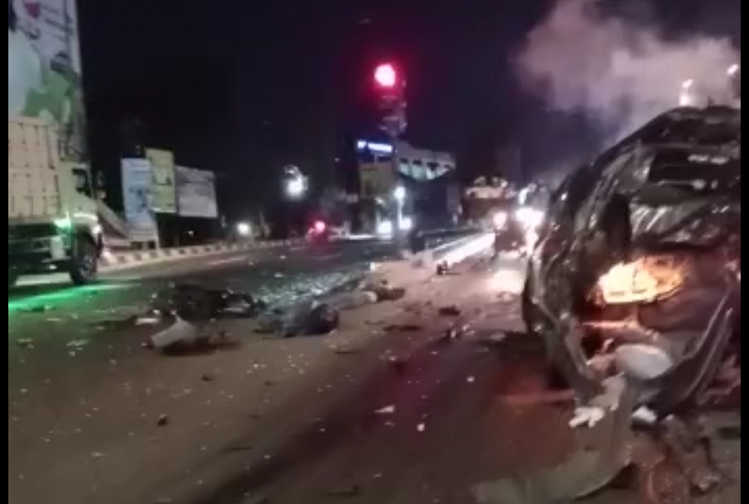 Potongan video kecelakaan di exit tol Bawen