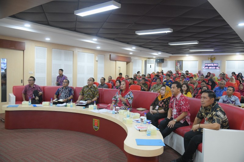 PAPARKAN INOVASI : Wali Kota Semarang Hevearita Gunaryanti Rahayu ketika memaparkan inovasi unggulan Pemkot Semarang. (HUMAS PEMKOT)