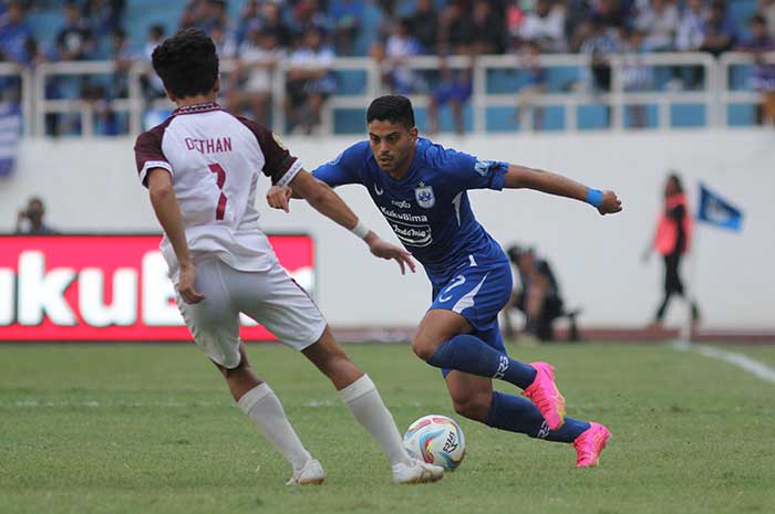 Vitinho.