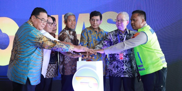 PEMBUKAAN GIIAS 2023 : Sekretaris Daerah Provinsi Jateng Sumarno  di sela pembukaan GIIAS Semarang 2023 di Marina Convention Center, Rabu, 18 Oktober 2023.