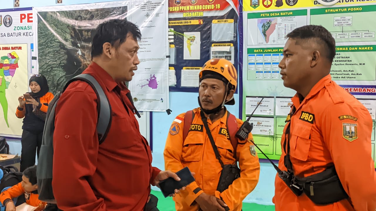 BPBD Kabupaten Semarang tengah berkoordinasi dengan relawan di Posko Batur Reaksi Cepat (BRC)