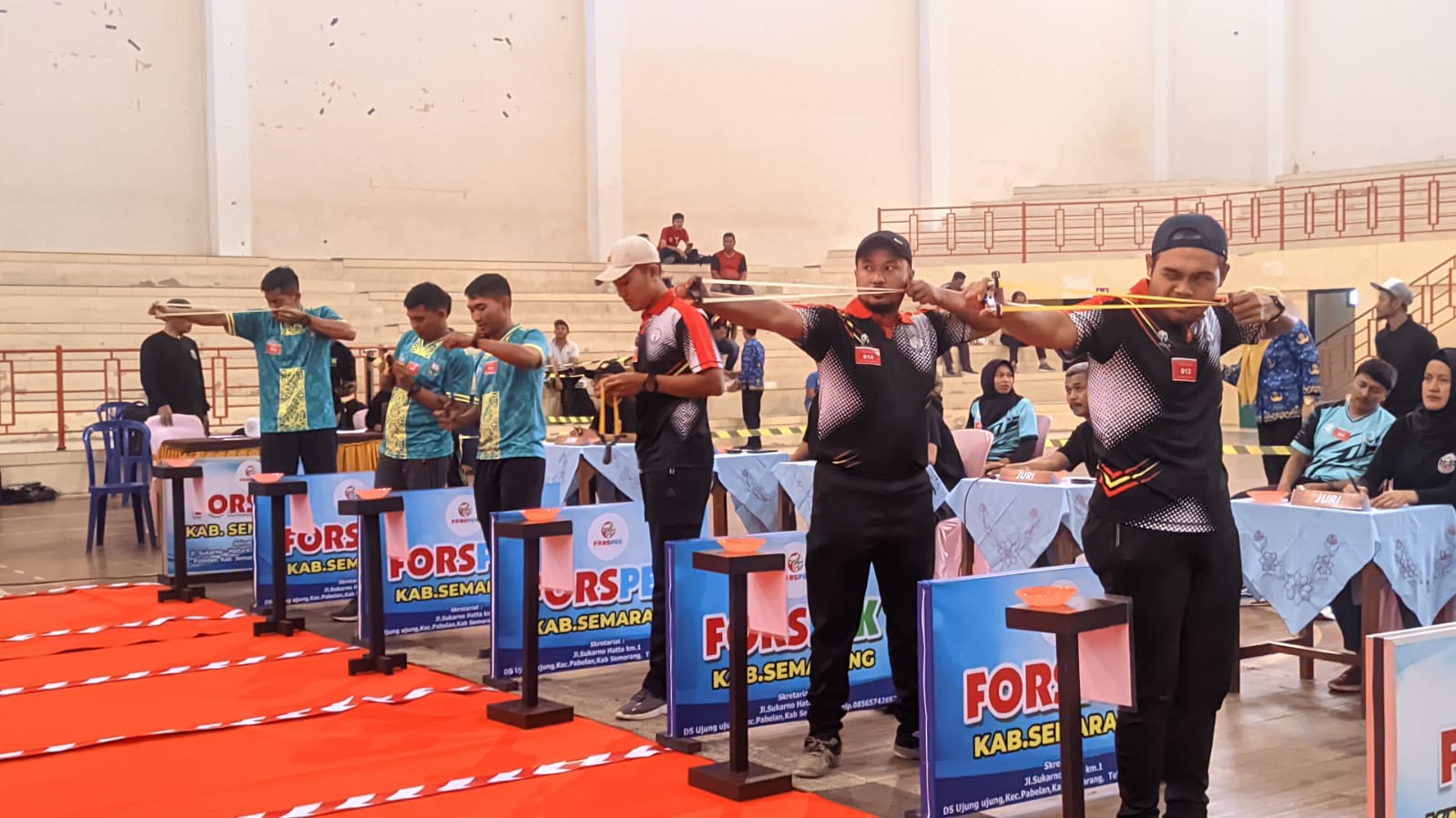 Para peserta yang merupakan anggota korwilcam bidang pendidikan saat mengikuti kejuaraan ketapel