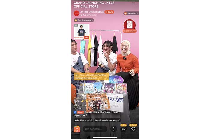 Sumber: Screenshot Shopee Live JKT48 Official Store, Senin (6/11/2023).