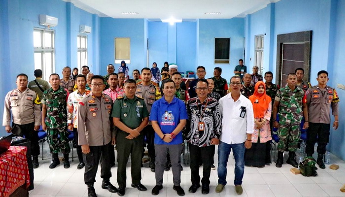 KOMPAK &ndash; Forkopimca Pekalongan Utara kompak serukan pemilu dalam, dalam rakor 3 pilar, pada Kamis (16/11).