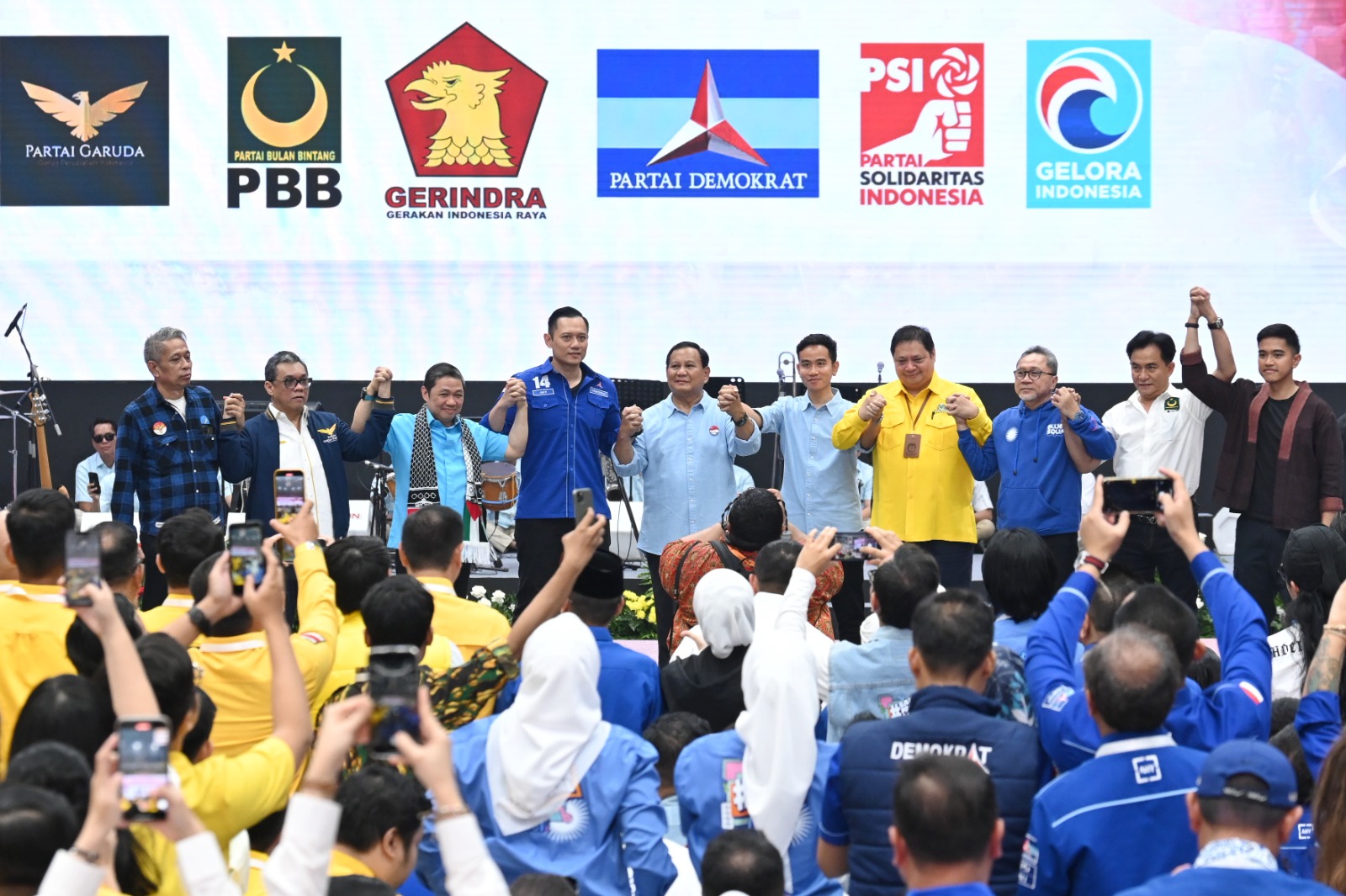Menjelang Pilpres 2024, Prabowo bertransformasi lebih humanis merangkul rival politiknya . (dok/ikl)