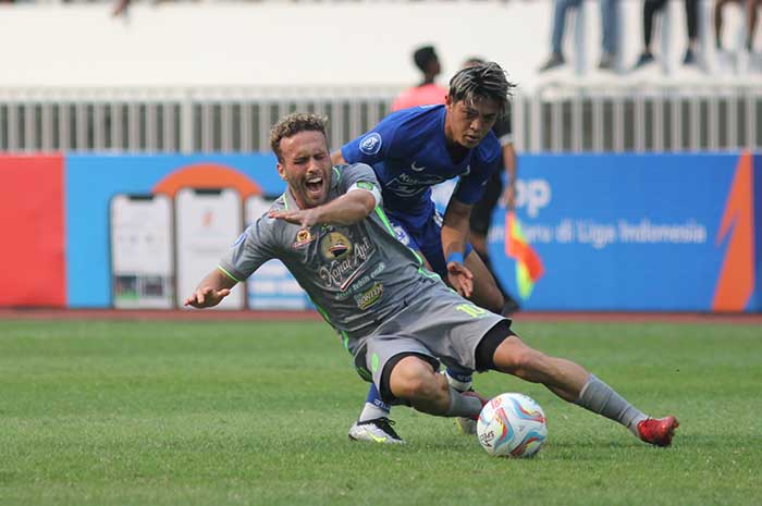 Duel PSIS vs Persebaya di Stadion Jatidiri Semarang pada putaran pertama lalu. (Baskoro Septiadi/Jawa Pos Radar Semarang)
