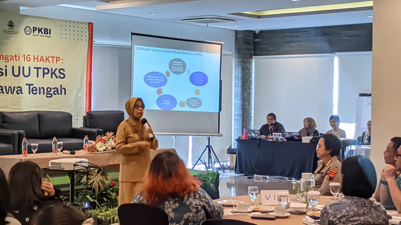Salah satu pemateri di Talksho Implementasi UU TPKS di Wujil Resort and Conventions, Wujil, Bergas