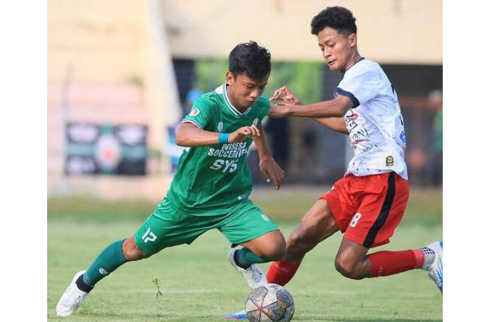 Skuad Persik Kendal saat melawan Persibangga di Stadion Utama Kebondalem Rabu (29/11) sore.